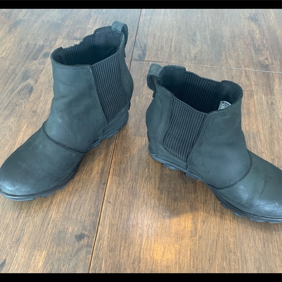 Joan of Arc Wedge Sorel Boots - Picture 2 of 5